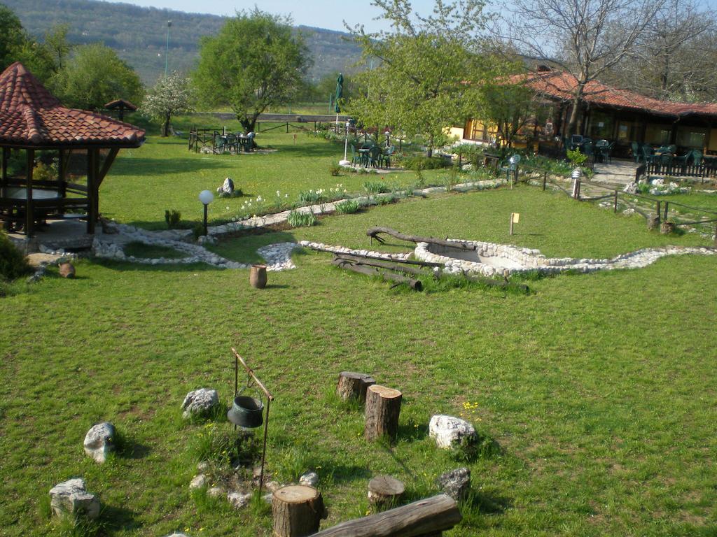 Park Hotel Djevana Gorna Oriahovița Exterior foto